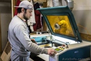 Помощник оператора на лазерный станок #1628377