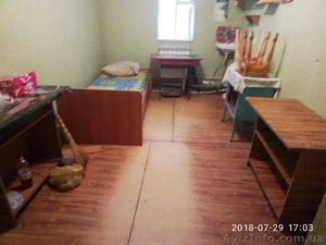 Здаю кімнату в приватному будинку,  без комунальних. #1169854