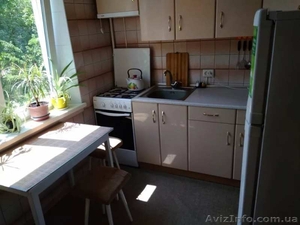 Сдам двухкомнатную квартиру возле метро #1633142