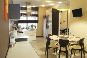 Места хватит всем - классная 4ком квартира в Новострое Центр + паркинг #1639861