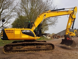 Продаем гусеничный экскаватор JCB JS 220 LC,  1, 34 м3,  2012 г.в.  #1645297