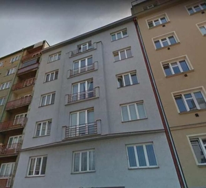 Многоквартирный дом в Прагe #1648293