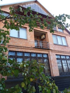 Продам Большой 385 кв.м Дом в элитном р-не Новоселовка У реки,  свой берег #1649103