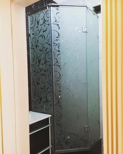 Душевые кабины из стекла на заказ #1651428