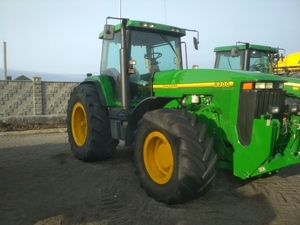 John Deere 8200 1996  #1651908