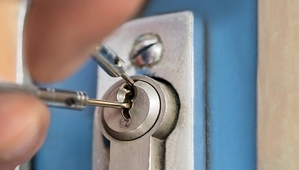 Служба для срочного вскрытия замков - Аварийщик #1653421