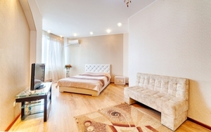 Центр,  посуточно 1-ком.квартира по ул.Николая Коперника(площадь-рынок) #1655616