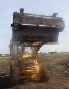 Продаем экскаватор-погрузчик KOMATSU WB 93R-2,  0, 38 м3,  2004 г.в. #1655975