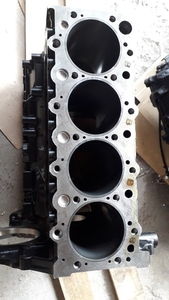 Блок двигателя 4НК1 #1658198