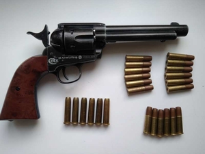 Продам пневматический револьвер Colt Single Action #1666255