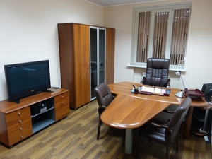 Сдам офис 70м2. 1-й этаж,  ул.Татарская 2Б,  метро Лукьяновская #1674869