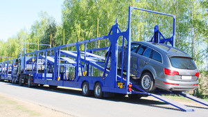 Водитель автовоза #1673103