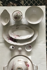 семейный  столовый сервиз #1677580