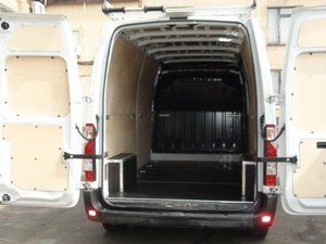 Переоборудование грузового отсека,  обшивка,  установка кресел #1684793