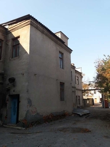 Отдельно-стоящие здание в центре города Харькова #1693437