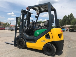 Газ-бензиновый вилочный погрузчик Komatsu с боковым смещением #1696555