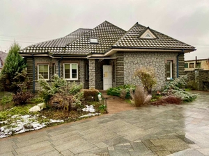 Продаж будинку #1699196