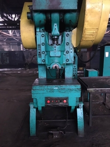 Кривошипные пресса КЕ 2128,  КЕ 2130,  КЕ 2126,  КЕ 2124. #1703234