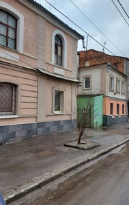 Продам просторную 2-х комнатную квартиру в Центре #1706966