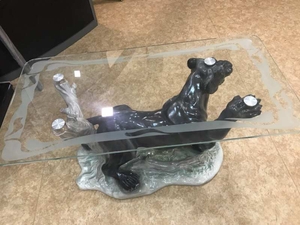 Стеклянные столы со скульптурой #1707137