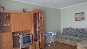 1-кімнатна квартира подобово у Кароліно-Бугазі,  вул. Будівельників,  1 #1709002