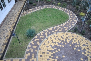 Тротуарная плитка - доставка и укладка #1710004