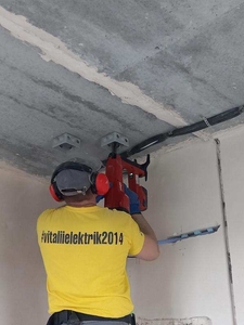 Штробы с пылесосом без пыли под электрику. Электрик #1709708