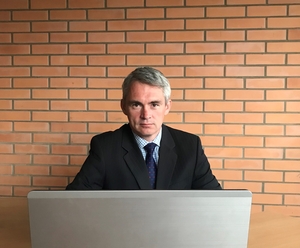 Юридичні консультації. Суди.  #1650835