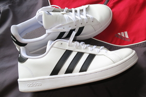 Продам кроссовки ADIDAS GRAND COURT,  новые,  оригинал 100%,  #1715497