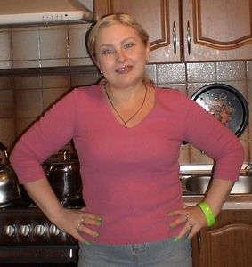 Сиделка с медицинским образованием и опытом работы #1717985