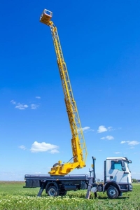 Автовышка АП-18М с поворотной люлькой и вылетом стрелы до 14 м #1721027