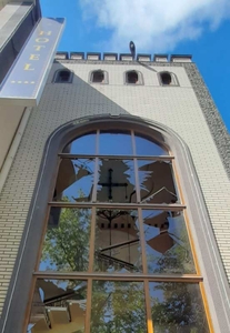 Замена разбитых стеклопакетов на новые. Ремонт #1725811