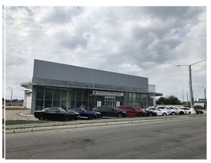 Автосалон в Луганске ул. 26 Бакинских Комиссаров 117a #1729404