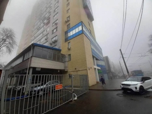 Выгодно. В продаже помещение на красной линии. Проходное место. #1731803