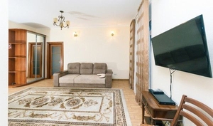 Сдам 2х комн кв-ру в центре по ул.Грушевского 3500 грн/мес #1732852