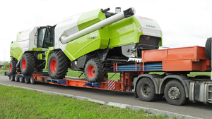 Перевезення комбайнів на тралі – трал для комбайна – лафет #1732988