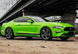 Ford Mustang GT салатовый 2018 аренда спортивных автомобилей  #1735422