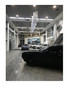 Автосалoн в Луганске #1736832