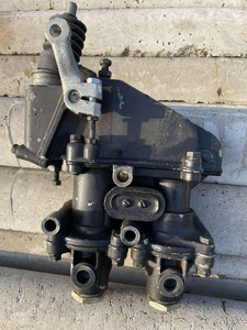 Кран главный тормозной Зил  #1737020