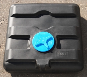 Плоский черный бак  #1738416