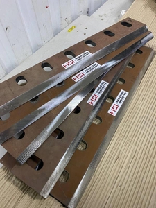 Зносостійка листова сталь марки Hardox за доступною ціною #1740135