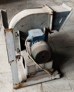 Продам б/у вентилятор 