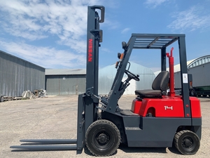 Кара Nissan з щоглою 4 метри. Модель: J01M14 #1740610