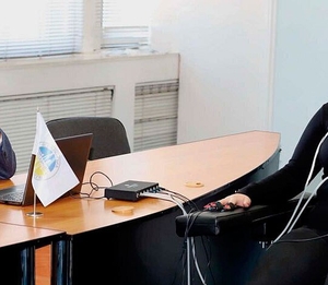 Узнать правду от сына подростка - протестировать на полиграфе #1742871