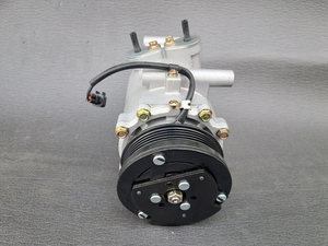 Компресор кондиціонера для Ford та Volvo #1744478