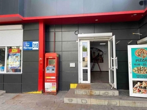 Сдам помещение 24 кв.м в торговом комплексе на Роганском ж/м. #1744599