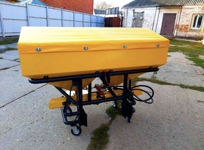 Розкидачі мінеральних добрив навісні та причепні #1744778