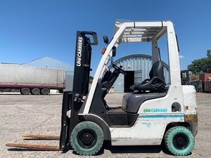 Вилковий автонавантажувач Nissan на 1.5 тонни на немаркiй гумі.  Модель P1F1A15D #1744901