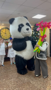 Замовити велику надувну Панду на експрес привітання в Києві та Київській області #1745409