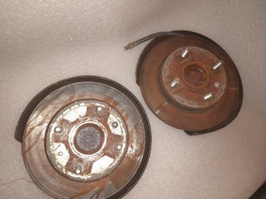 Заднi cтупицi MR 594142 Mitsubishi Colt 2004-2010р #1745787